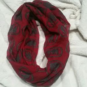 Elephant scarf